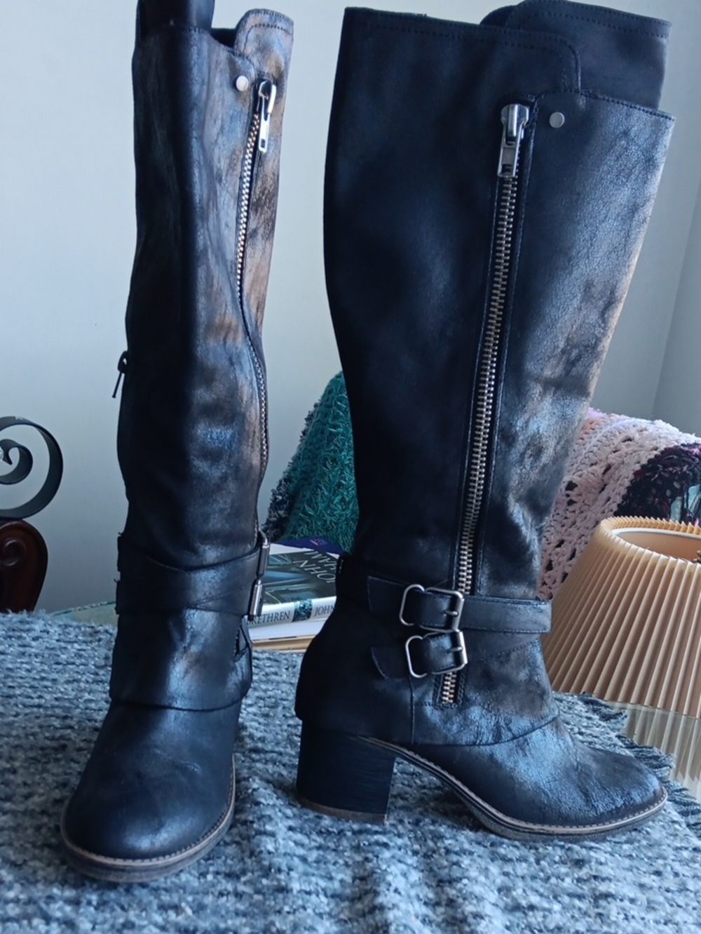 Like New  Carlos Santana Faux Leather Zipper Boots 7
